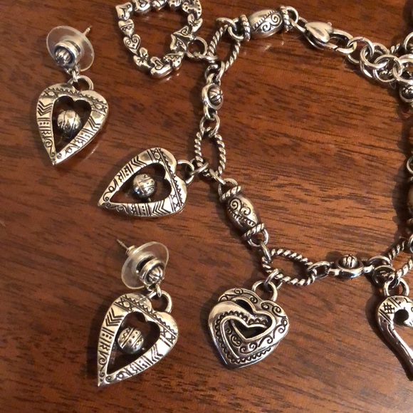 Brighton vintage hanging heart charm bracelet and matching earrings - Picture 2 of 12
